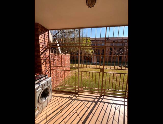 2 BEDROOM APARTMENT FOR SALE IN KARENPARK